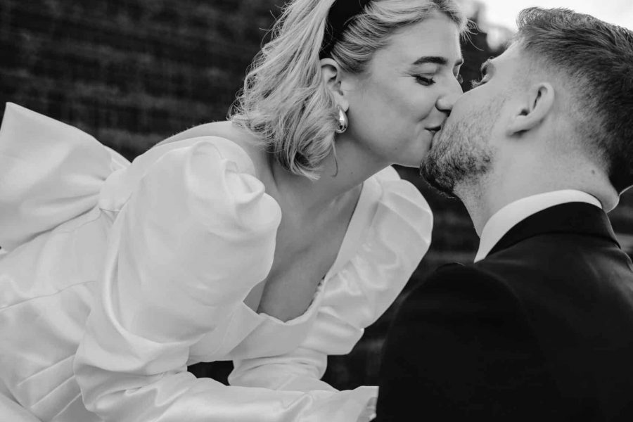 4 Hochzeit Düsseldorf Brautpaarshooting Elenapetersfotografie (17 Von 155)