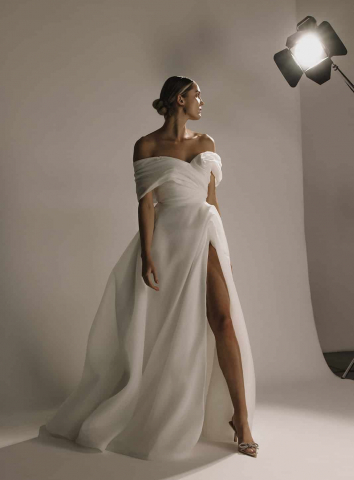 Hera White Studios